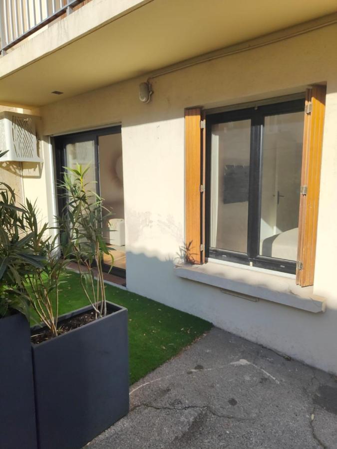 Elegant T2 A Endoume Avec Terrasse Apartment Marseille Luaran gambar